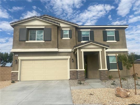Attached, Exterior, Facade, American Craftsman