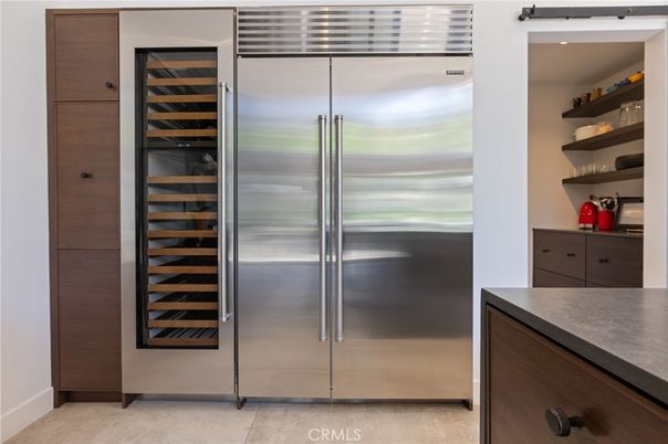 Interior, Stainless Steel Appliances