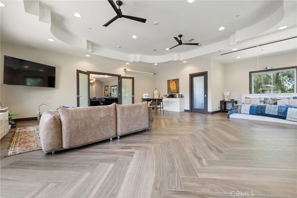 Bedroom, Interior, Living room, Recessed Lighting, Wood Texture Flooring