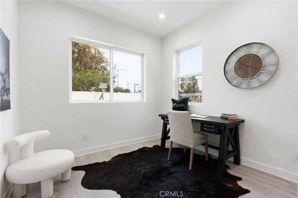 Home Office, Interior, Recessed Lighting, Wood Texture Flooring