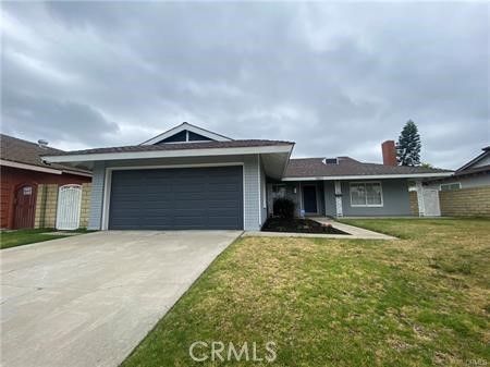 Attached, Backyard, Exterior, Facade, Brick Facade, Ranch
