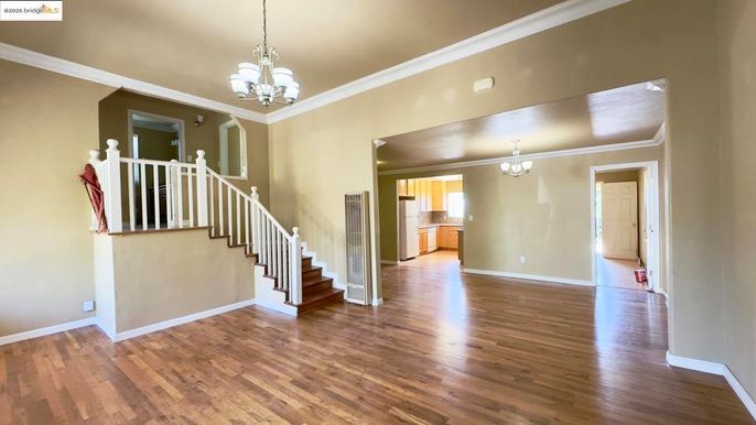 Chandelier, Empty room, Interior, Pendant Lights, Wood Texture Flooring