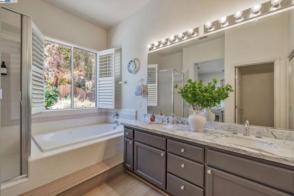 Bathroom, Dual Sink Vanities, Interior, Wood Texture Flooring