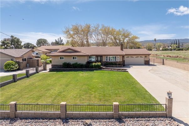 Attached, Backyard, Exterior, Facade, Ranch