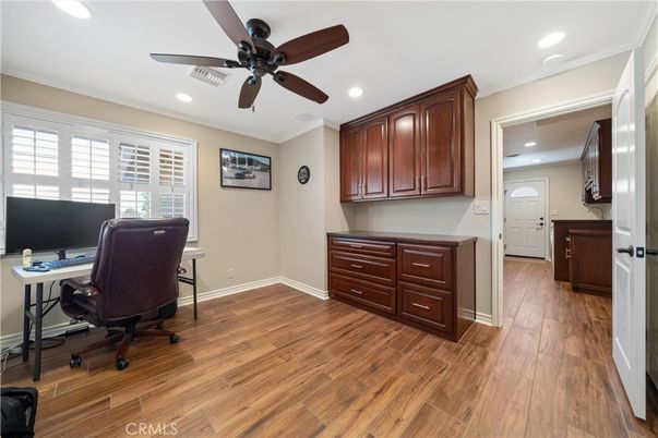 Home Office, Interior, Recessed Lighting, Wood Texture Flooring