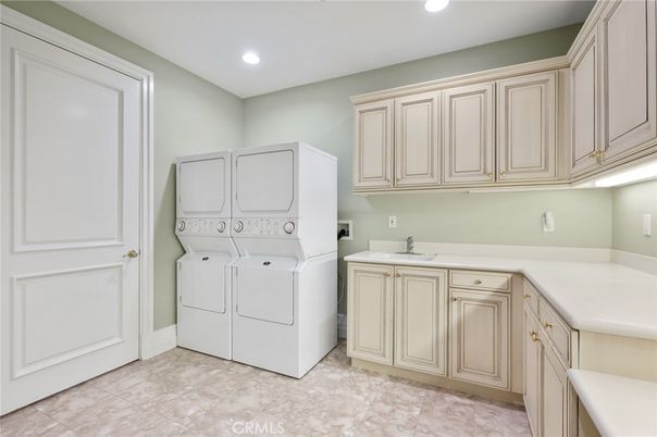 Interior, Recessed Lighting, Washer