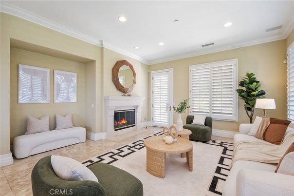 Fireplace, Interior, Living room, Recessed Lighting