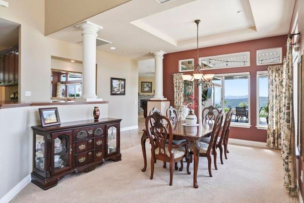Chandelier, Dining room, Interior, Recessed Lighting, Water
