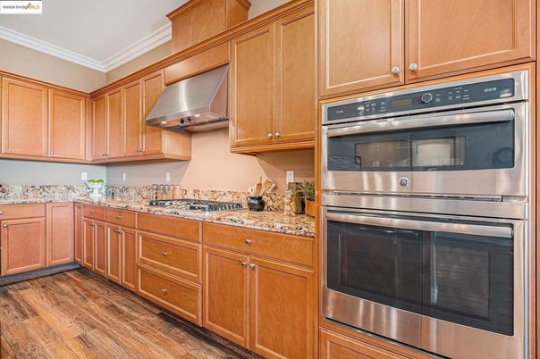 Interior, Kitchen, Stainless Steel Appliances, Wood Texture Flooring