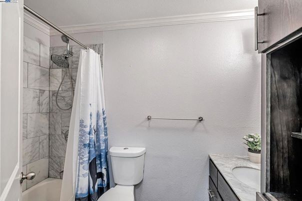 Bathroom, Interior, Marble Walls