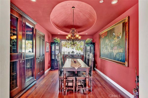 Chandelier, Dining room, Interior, Recessed Lighting, Wood Texture Flooring