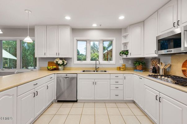 Interior, Kitchen, Pendant Lights, Recessed Lighting, Stainless Steel Appliances