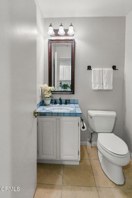 Bathroom, Interior, Tile Countertops