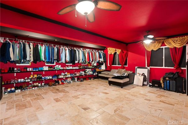 Interior, Walk-in Closets