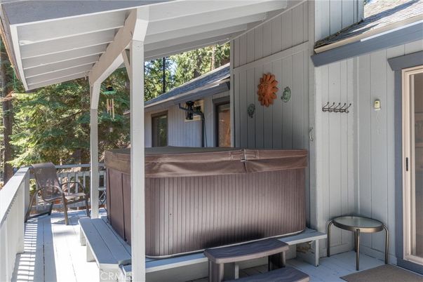 Exterior, Hot Tub