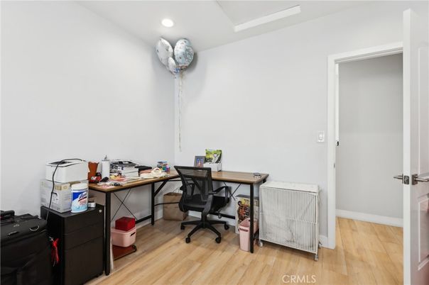 Home Office, Interior, Recessed Lighting, Wood Texture Flooring