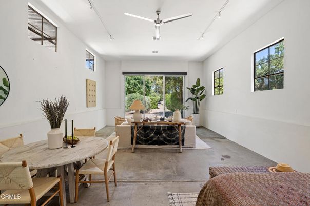 Dining room, Interior