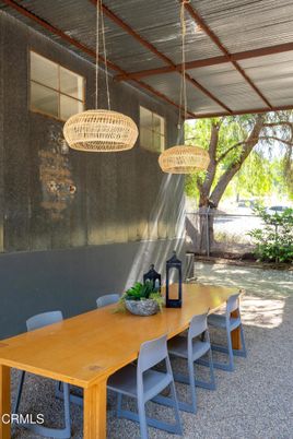 Dining room, Exterior, Pendant Lights