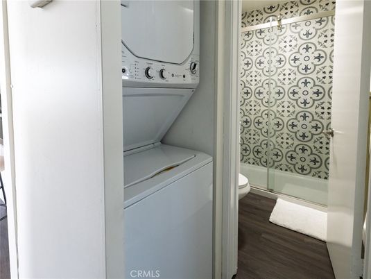 Bathroom, Interior, Utility Closets, Washer, Wood Texture Flooring
