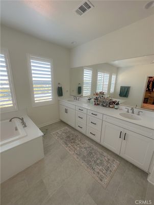 Bathroom, Dual Sink Vanities, Interior
