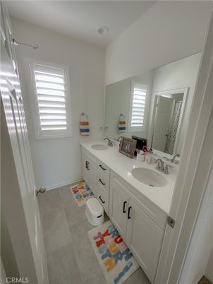 Bathroom, Dual Sink Vanities, Interior