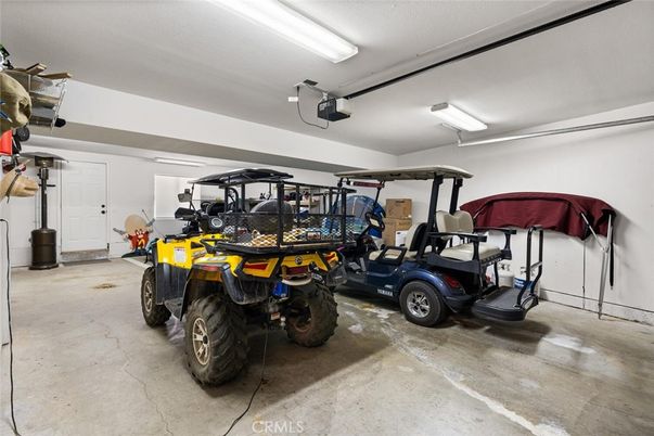 Garage, Interior