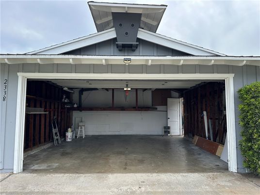 Detached Garage, Exterior