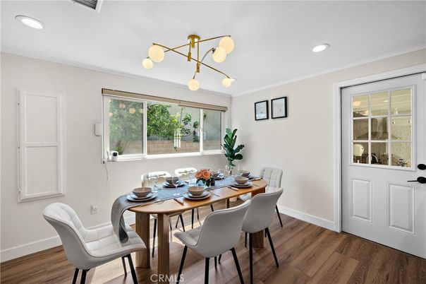 Dining room, Interior, Pendant Lights, Recessed Lighting, Wood Texture Flooring