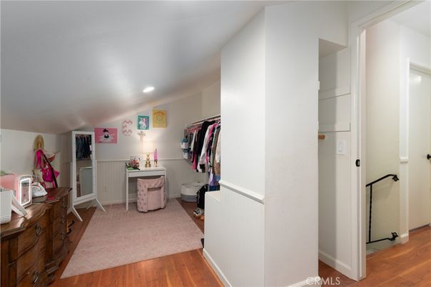 Interior, Recessed Lighting, Walk-in Closets, Wood Texture Flooring