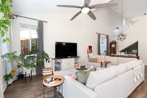 Interior, Living room, Pendant Lights, Wood Texture Flooring