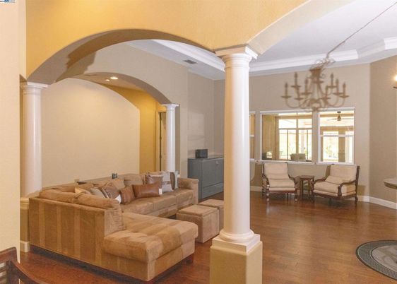 Chandelier, Interior, Living room, Recessed Lighting, Wood Texture Flooring