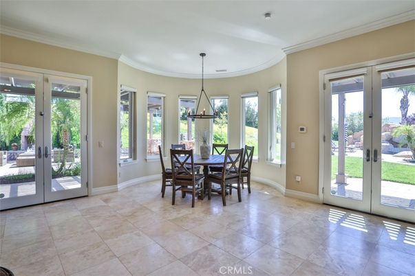 Chandelier, Dining room, Interior, Pendant Lights