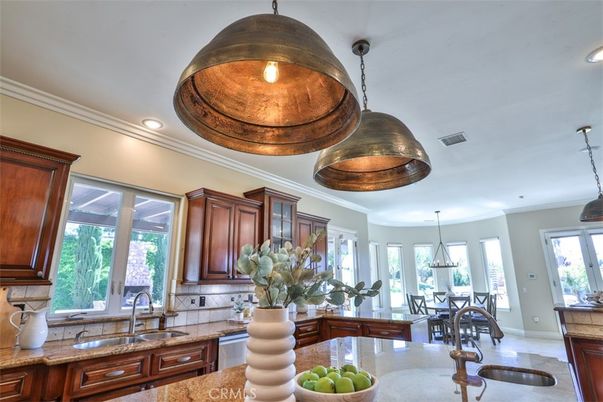 Dining room, Interior, Kitchen, Pendant Lights, Recessed Lighting