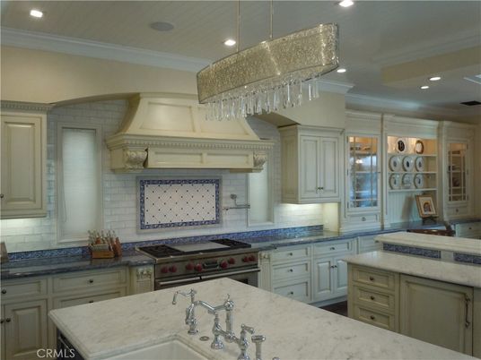 Chandelier, Interior, Kitchen, Recessed Lighting, Stainless Steel Appliances