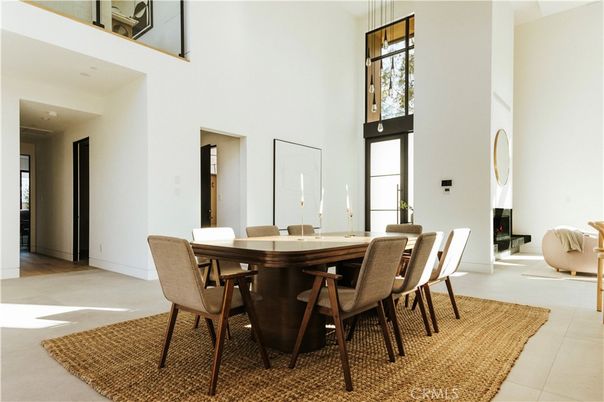 Dining room, Interior