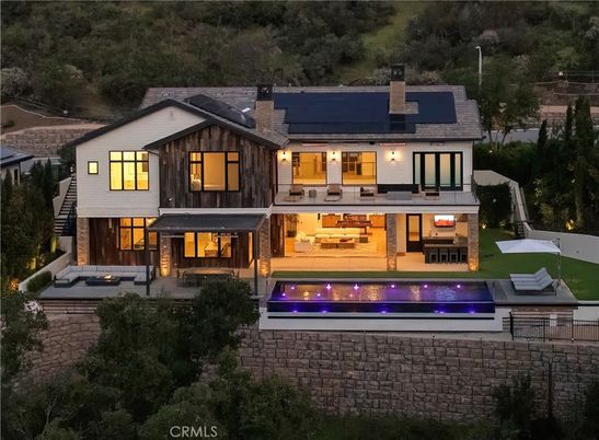 Exterior, Facade, Pool, Solar Panels, Modern