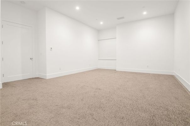 Empty room, Interior, Recessed Lighting