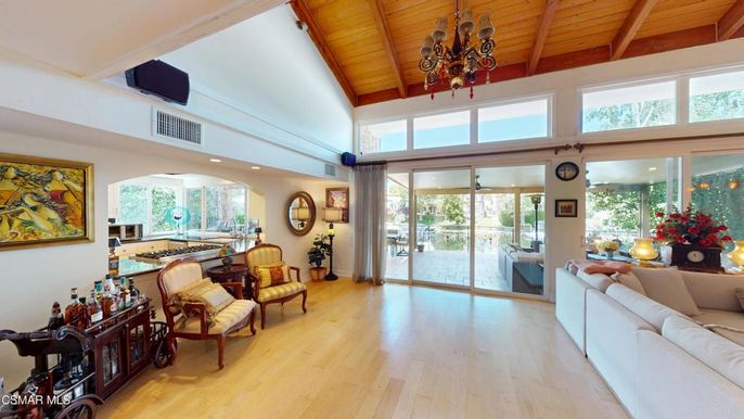 Chandelier, Interior, Living room, Recessed Lighting, Wooden Beams, Wooden Ceilings, Wood Texture Flooring