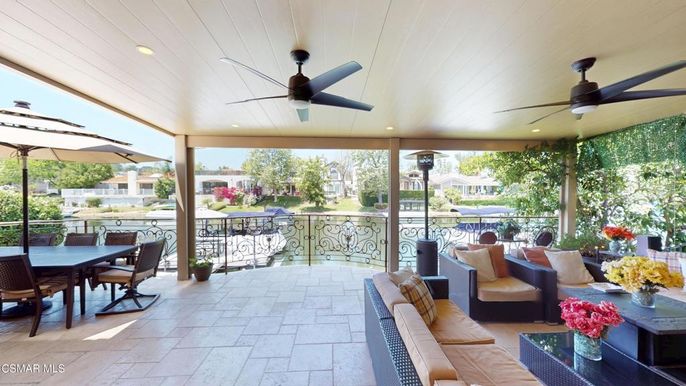 Exterior, Recessed Lighting