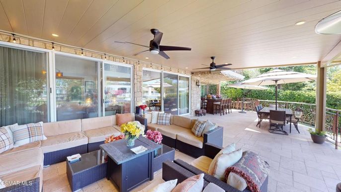 Exterior, Recessed Lighting
