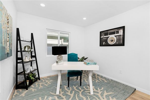 Home Office, Interior, Recessed Lighting, Wood Texture Flooring