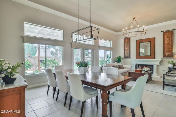 Chandelier, Dining room, Fireplace, Interior, Living room, Pendant Lights