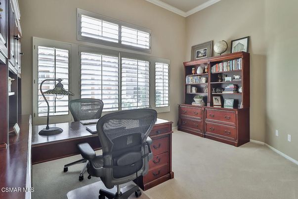 Home Office, Interior