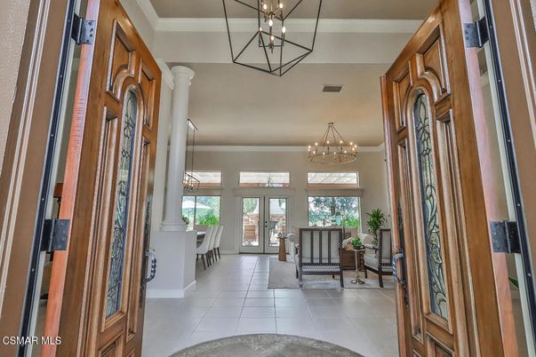 Chandelier, Interior, Pendant Lights
