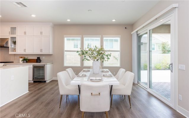 Dining room, Interior, Kitchen, Recessed Lighting, Wood Texture Flooring