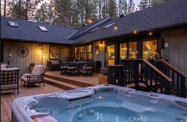 Exterior, Hot Tub