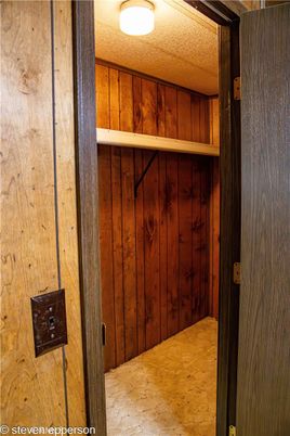 Interior, Wooden Walls