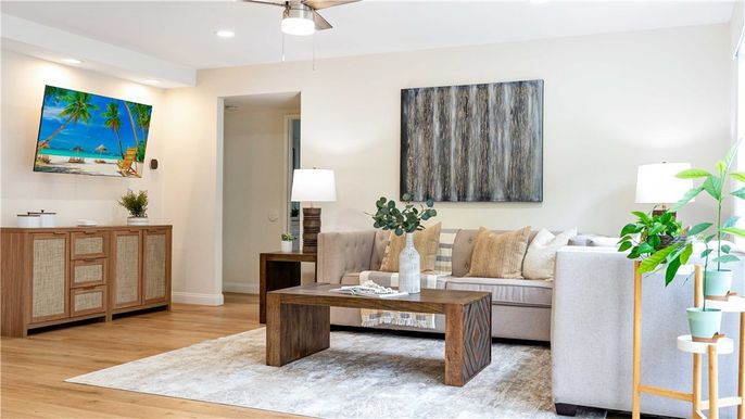 Interior, Living room, Recessed Lighting, Wood Texture Flooring