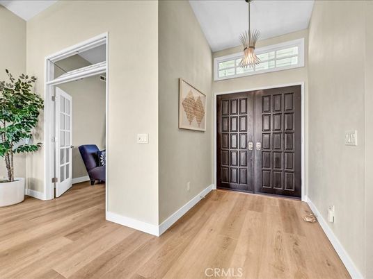 Interior, Pendant Lights, Wood Texture Flooring