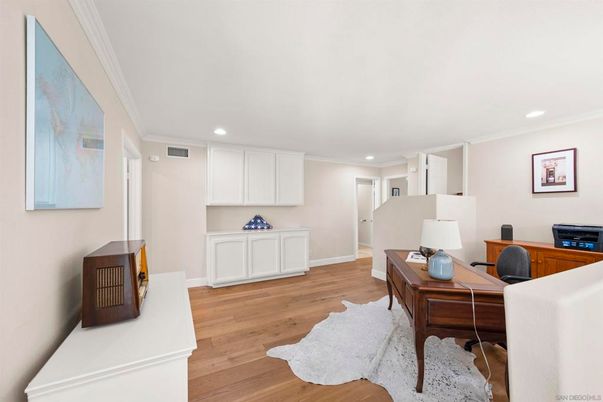 Home Office, Interior, Recessed Lighting, Wood Texture Flooring